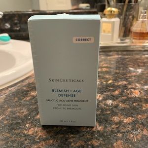 NEW Skinceuticals Blemish + Age Defense